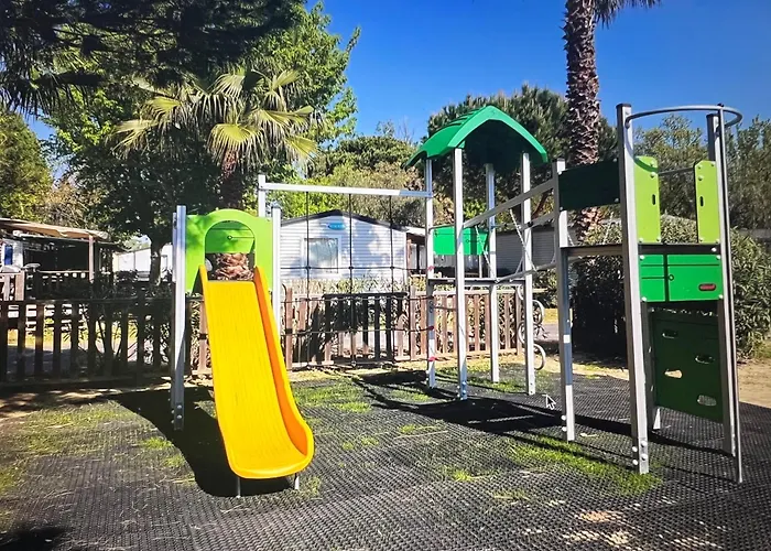 Parque de Campismo Mobil 6 Personnes *
