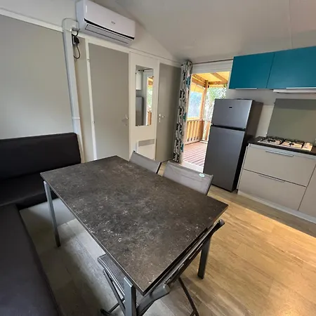 Mobil 6 Personnes * Saint-Cyprien (Pyrenees-Orientales)